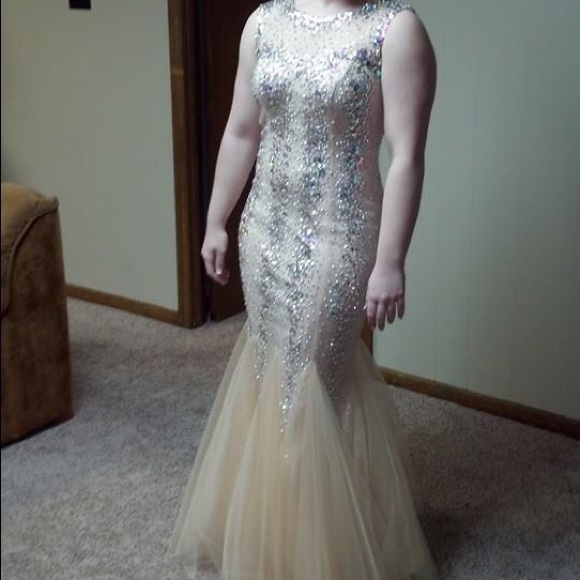 Prom Dress - Picture 7 of 8